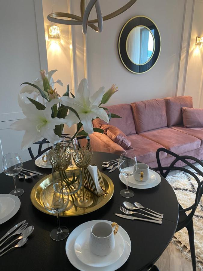 Przy Sercu Starowki Calkowicie Nowy 2021, Beautiful In The Old Town Bulit 2021 Apartment *